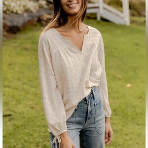 NWOT Neuflora Coventry beige cottage peasant blouse with bows